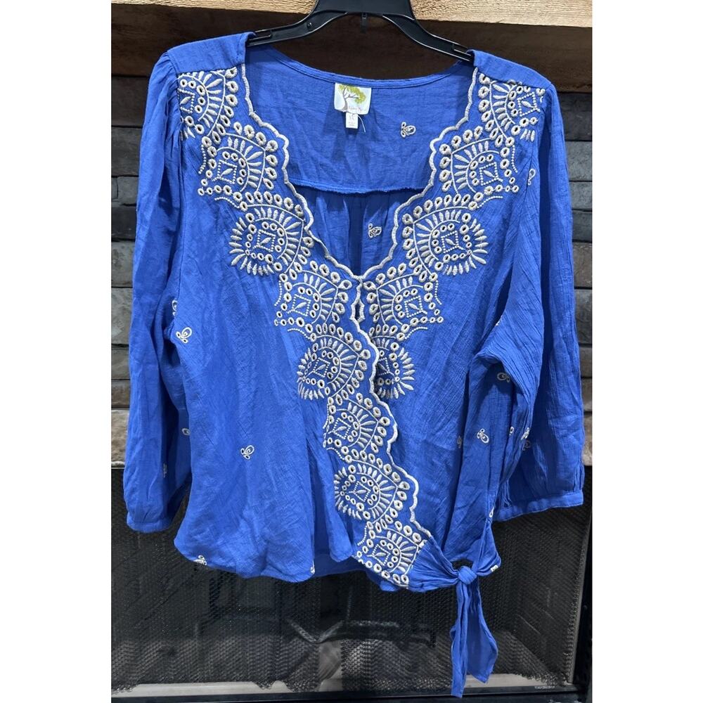 Women’s FIG&FLOWER Blue Embroidered Wrap Around Shirt Size XL *A7